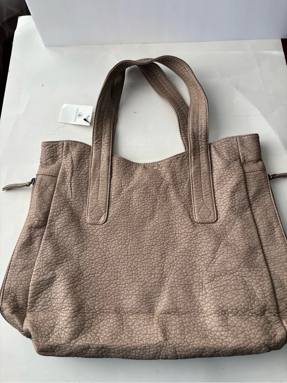 Volcom Pebbled Shoulder Bag in Taupe